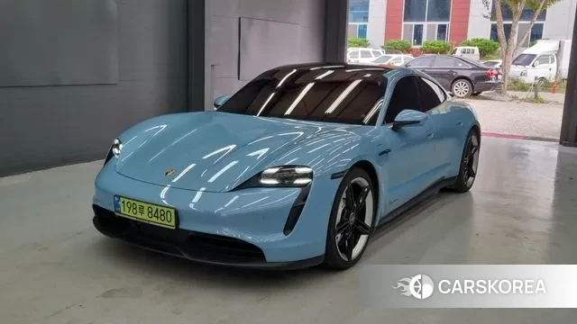 Porsche Taycan 2022 Небесно-голубой из Кореи
