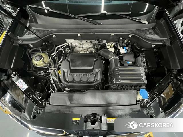 Volkswagen Tourang 2022 Черный из Китая