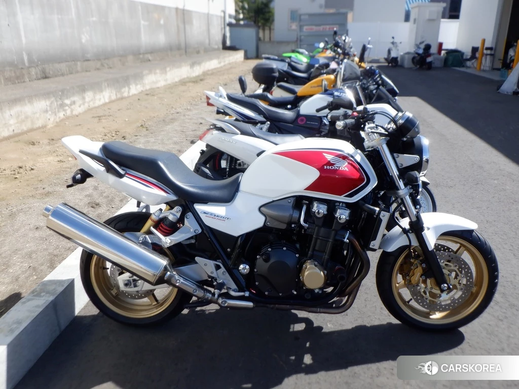 Проданный Honda CB1300SF 2012 из Японии