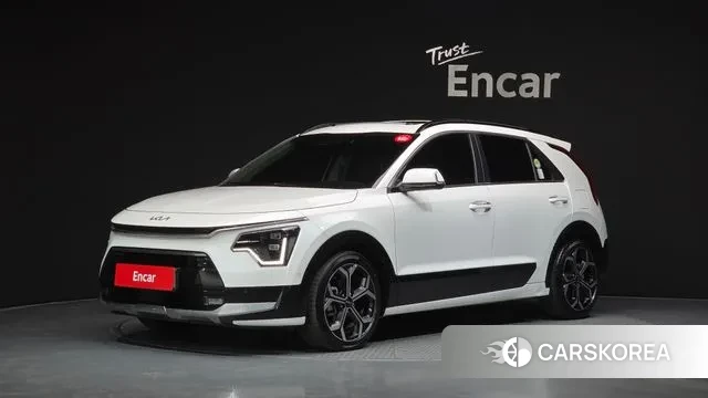 Kia Di Ol Nu Niro 2023 Белый из Кореи