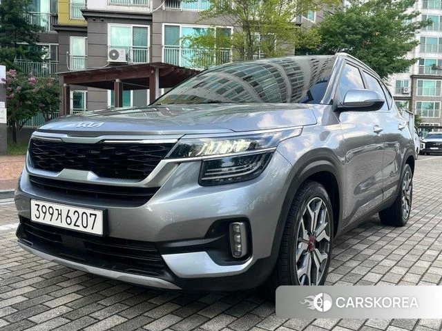 Kia Seltos 2022 Серый из Кореи