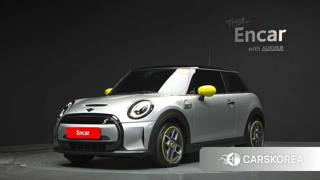 Mini Cooper Electric 2023 Серебристо-серый из Кореи