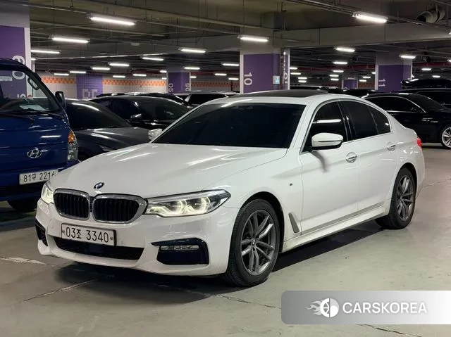 BMW 5 Series (G30) 2018 Белый из Кореи