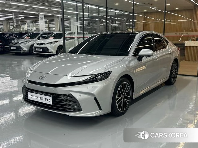 Toyota Camry (XV80) 2025 Серебряный из Кореи