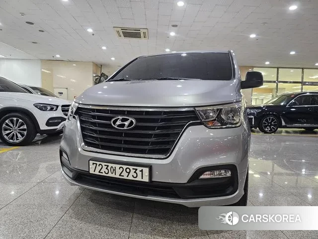 Hyundai The New Grand Starex 2018 Серебристо-серый из Кореи