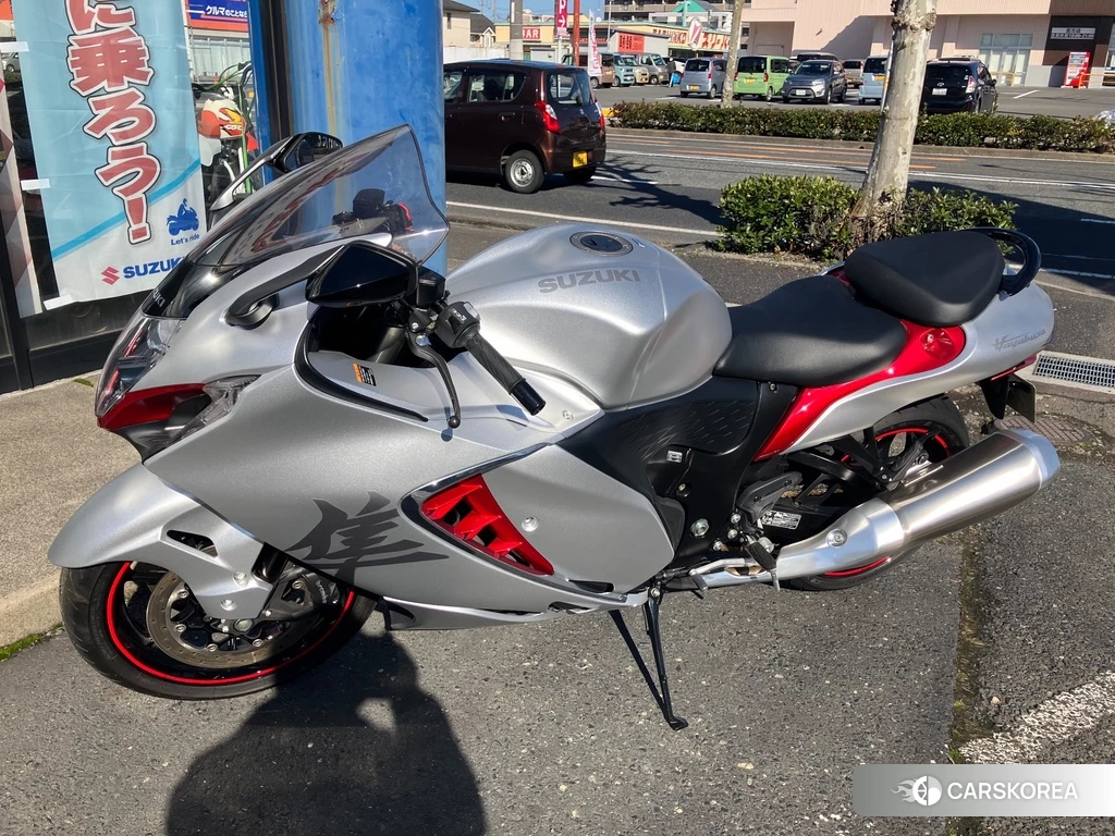 Проданный Suzuki GSX1300R HAYABUSA 2021 из Японии, фото 2
