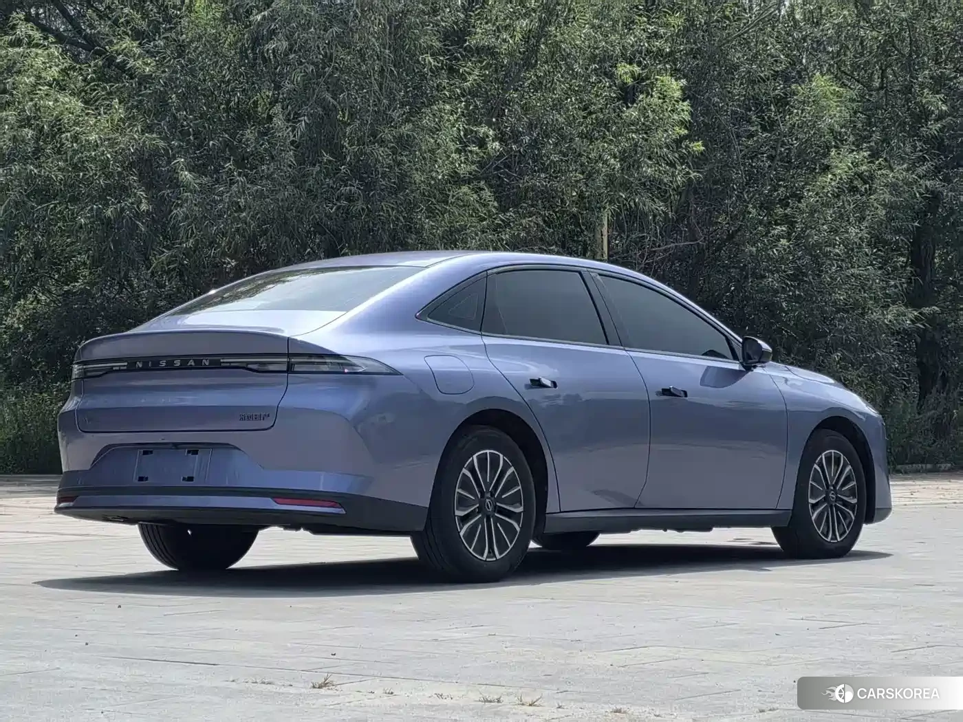 Nissan N6 2025 Синий из Китая