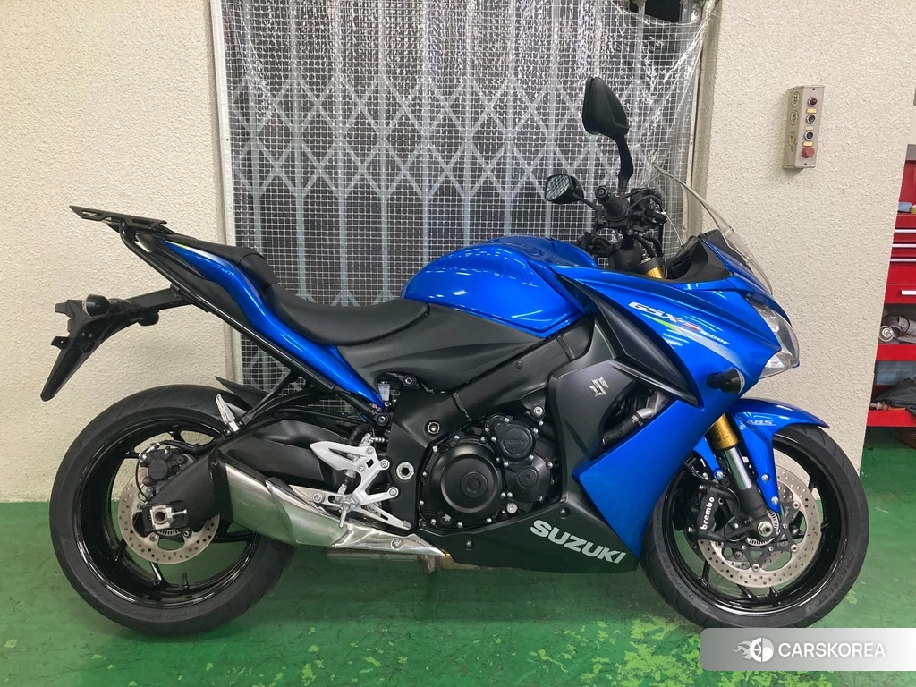 Проданный Suzuki GSX-S1000F 2015 из Японии