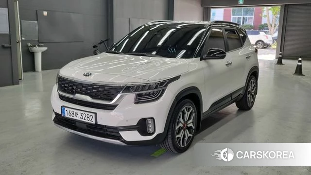 Kia Seltos 2019 Белый из Кореи