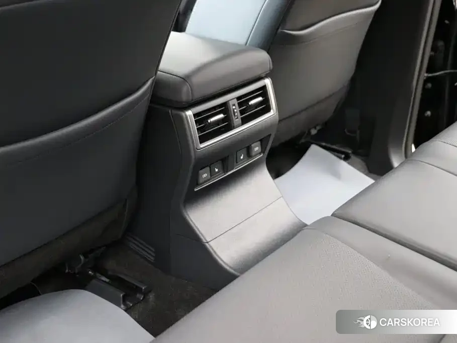 Lexus GX 2025 Черный из Китая