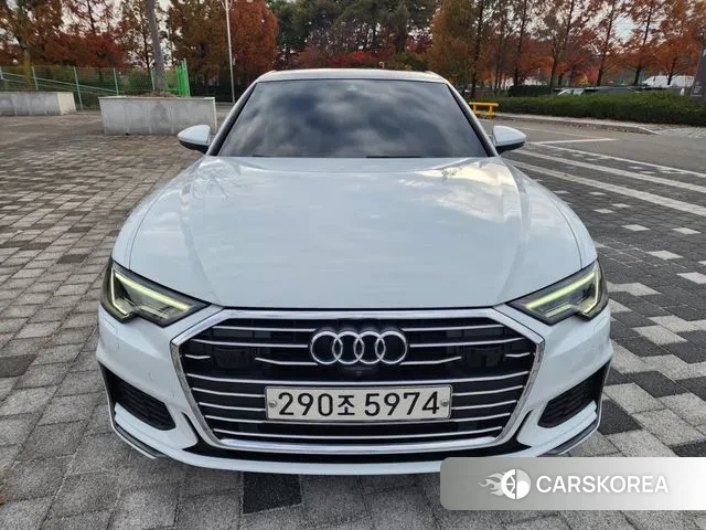 Audi A6 (C8) 2020 Белый из Кореи