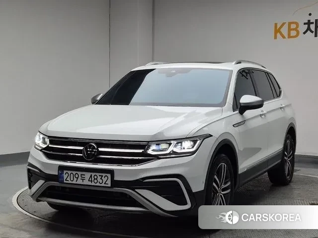 Volkswagen Tiguan Allspace 2024 Белый из Кореи