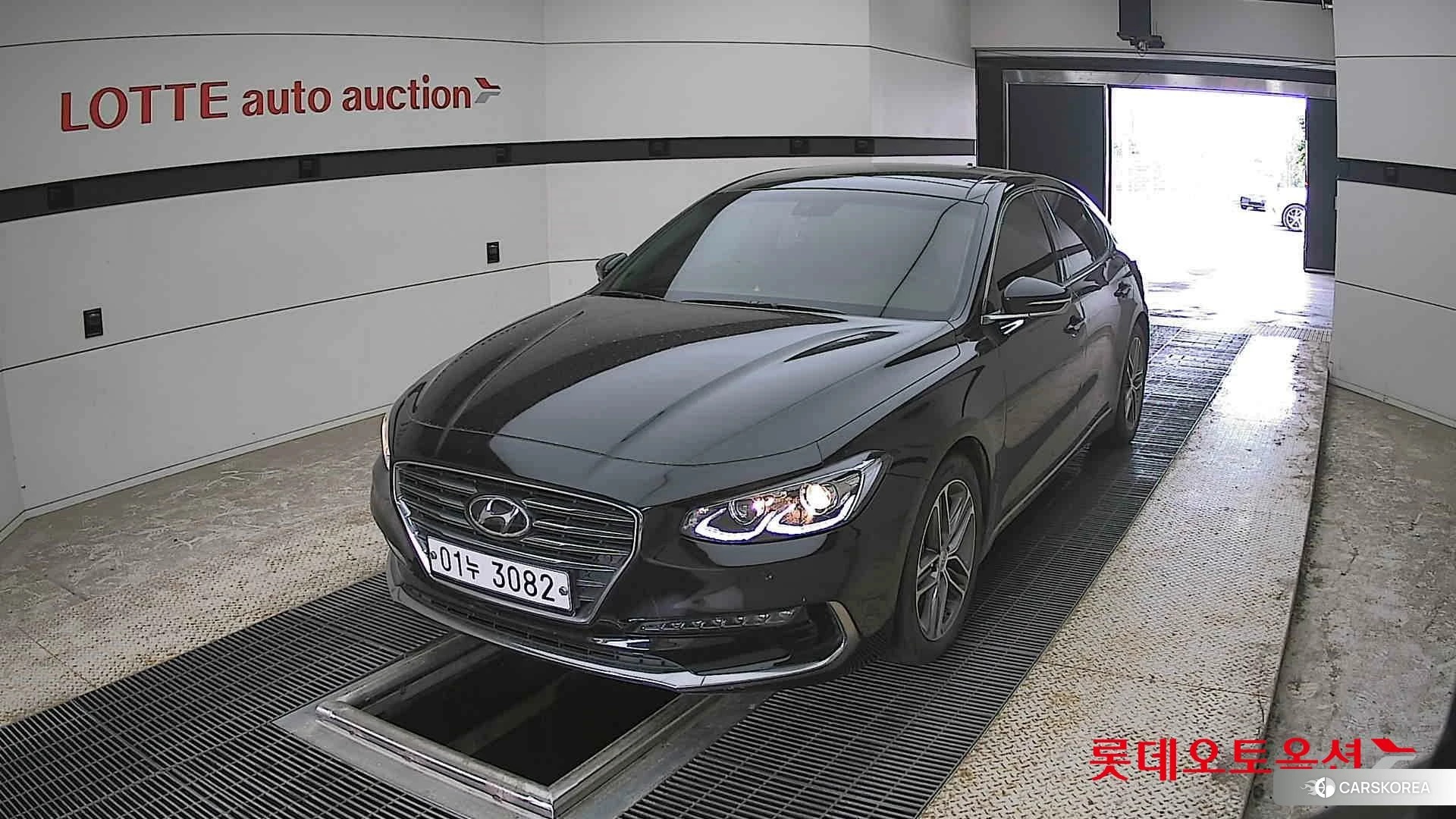 Hyundai Grandeur 2018 Черный из Кореи