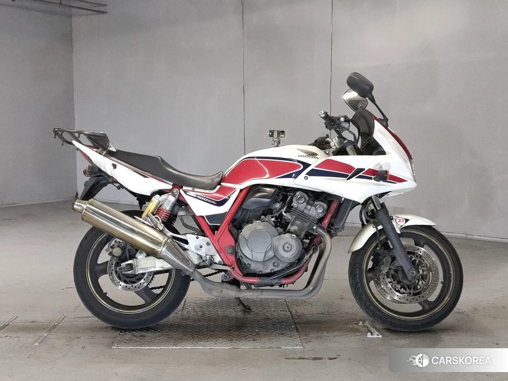 Проданный Honda CB400SF BOLDOR 2013 из Японии