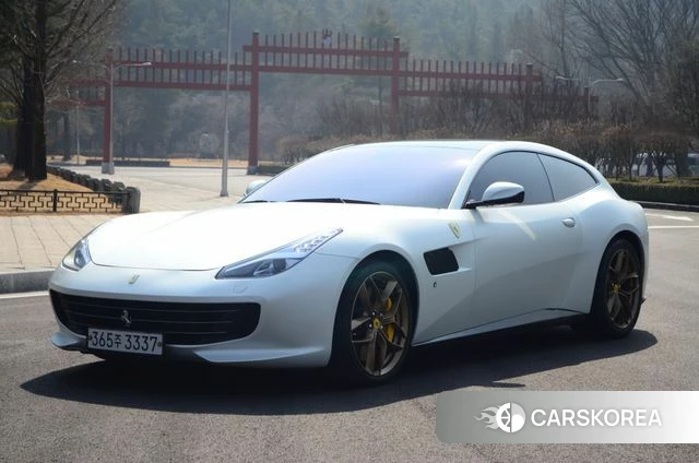 Ferrari GTC4 Russo 2019 Фиолетовый из Кореи