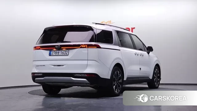 Kia Carnival 4th generation 2020 Белый из Кореи