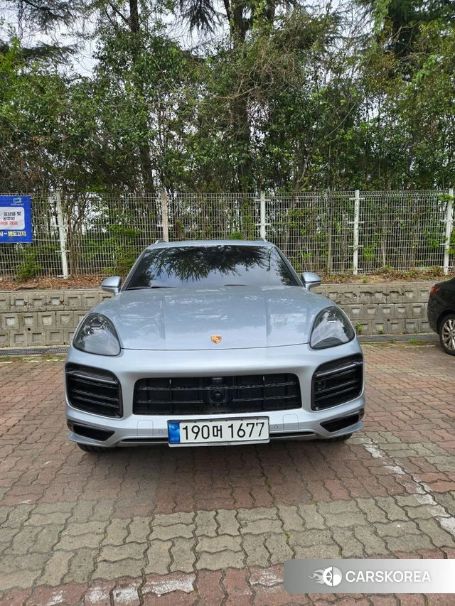 Porsche Cayenne (PO536) 2022 Серебристо-серый из Кореи