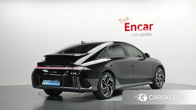 Hyundai Ionic 6 2023 Черный из Кореи
