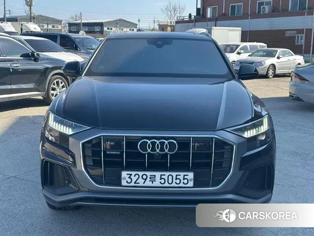 Audi Q8 (4M) 2020 Черный из Кореи