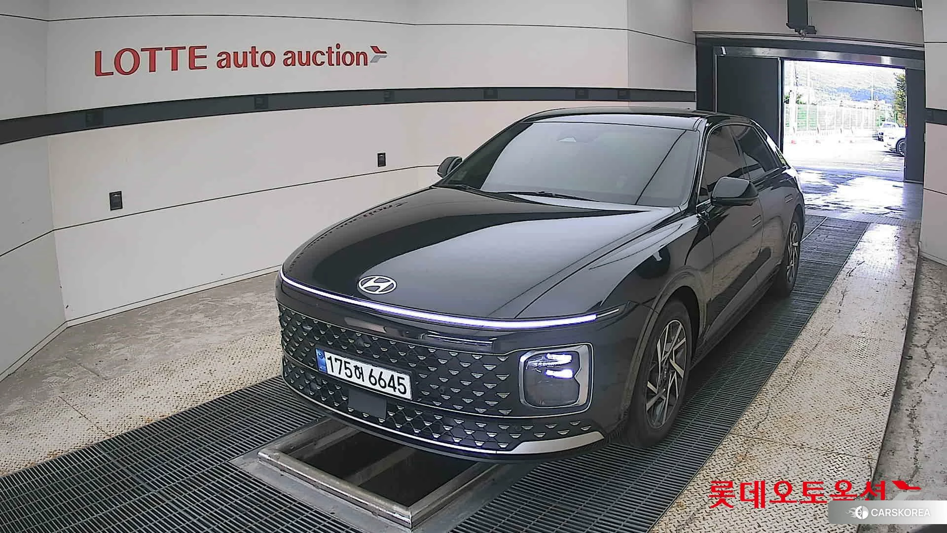 Hyundai Grandeur Hybrid 2023 Abyss Black Pearl из Кореи