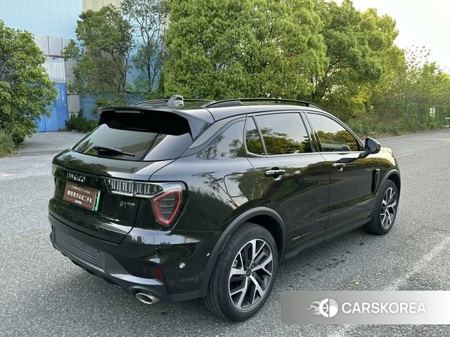 Lynk 01 EM-P 2022 Черный из Китая