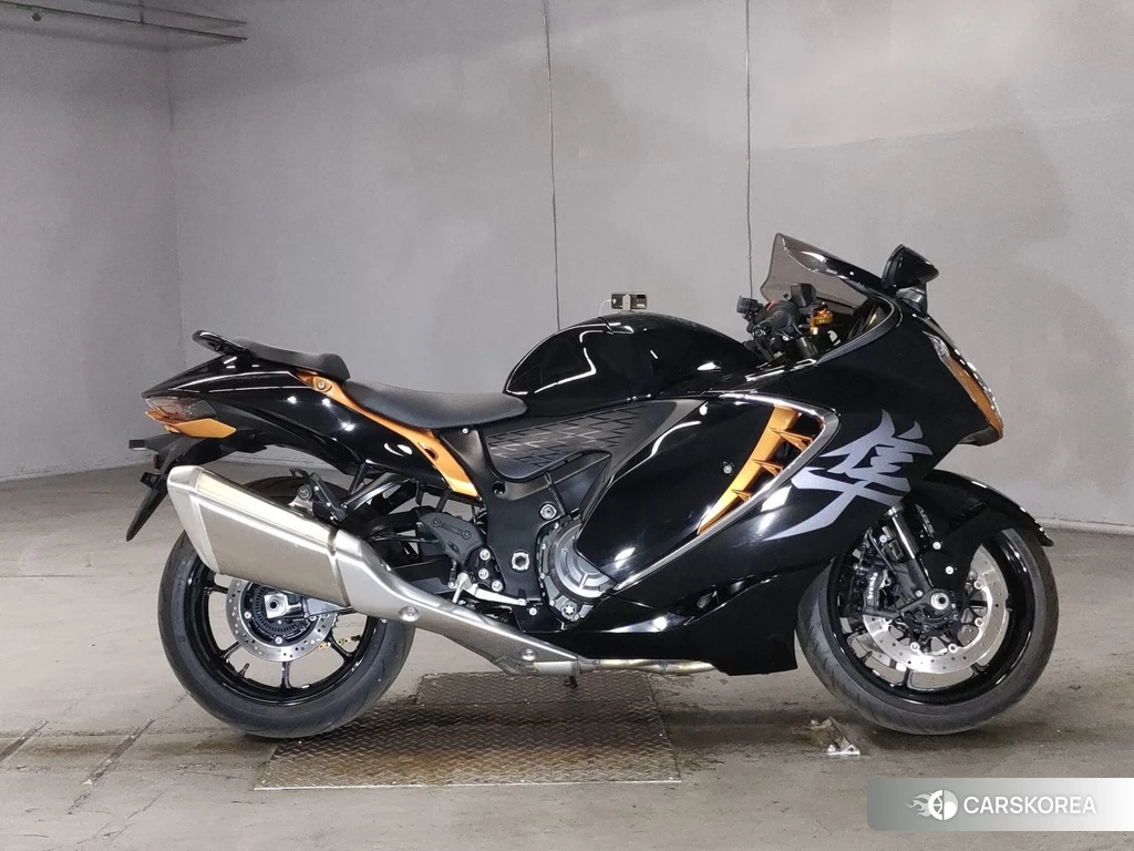 Проданный Suzuki GSX1300R HAYABUSA 2021 из Японии, фото 2
