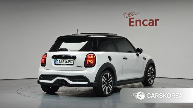 Mini Cooper S 2023 Белый из Кореи
