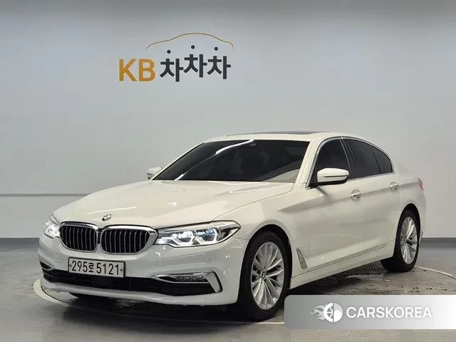 BMW 5 Series (G30) 2018 Белый из Кореи
