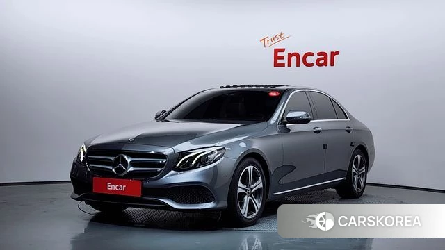 Mercedes-Benz E-Class W213 2019 Серый из Кореи