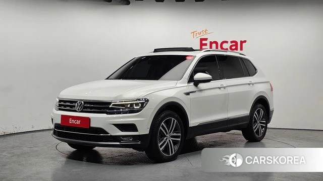 Volkswagen Tiguan Allspace 2018 Белый из Кореи