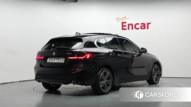 BMW 1 Series (F40) 2020 Черный из Кореи