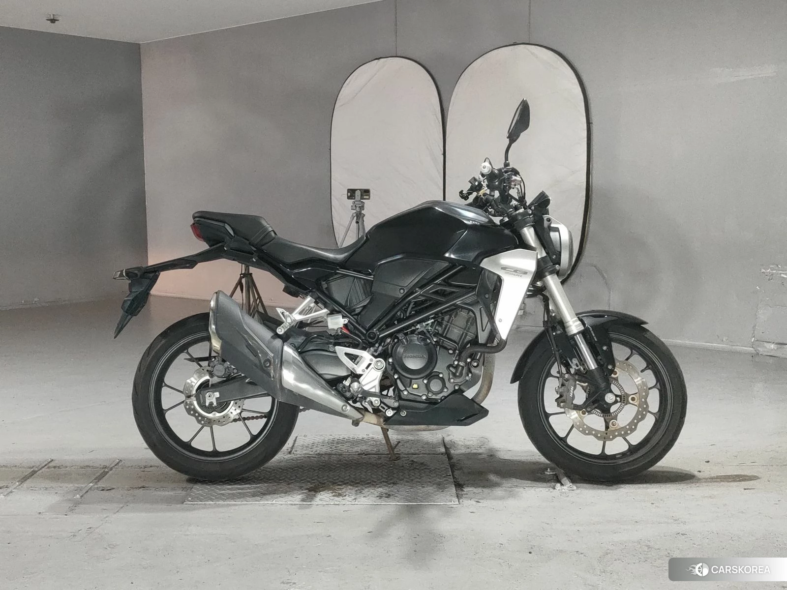 Honda CB250R 2018 из Японии, фото 2