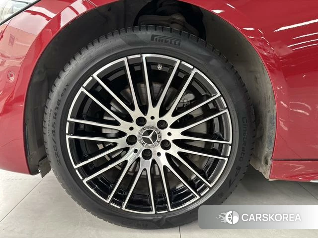Mercedes-Benz Class C 2023 Красный из Китая