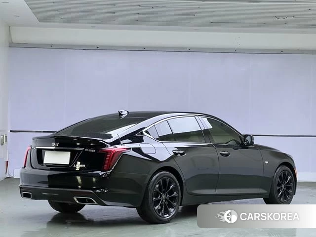 Cadillac CT5 2022 Черный из Китая