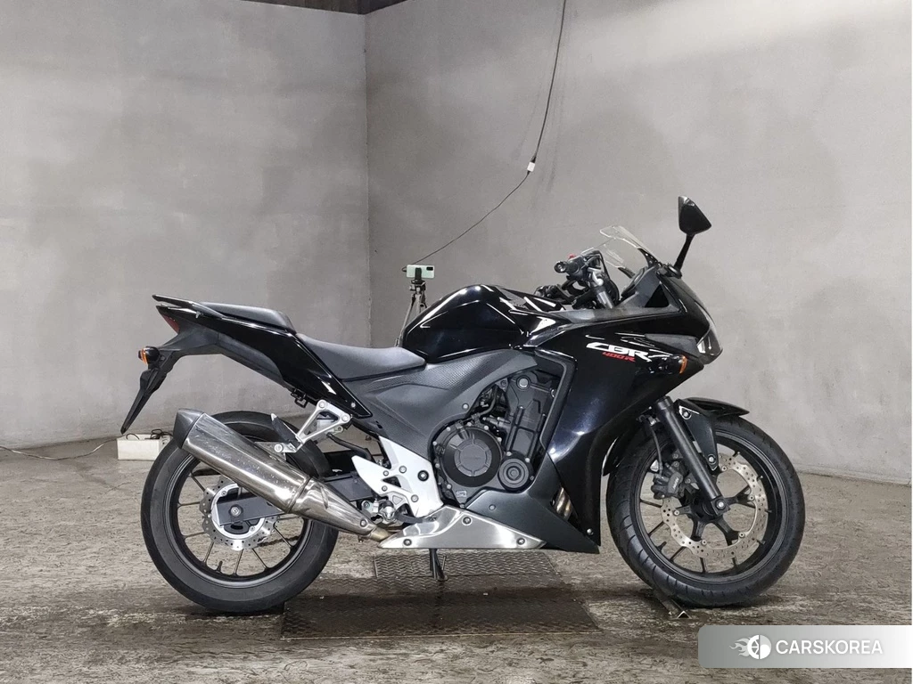 Проданный Honda CBR400R 2013 из Японии