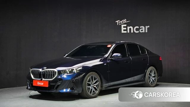 BMW 5 Series (G60) 2025 Синий из Кореи