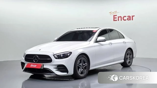 Mercedes-Benz E-Class W213 2023 Белый из Кореи