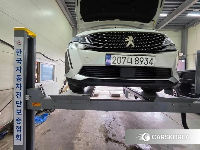 Peugeot 3008 second generation 2022 Белый из Кореи