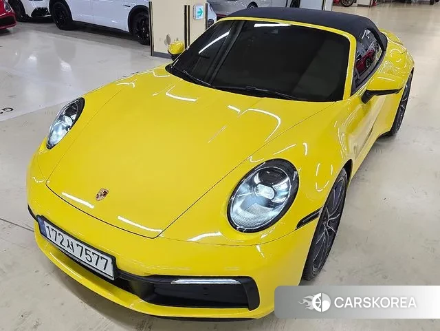Porsche 911(992) 2020 Желтый из Кореи