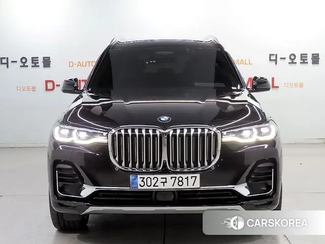 BMW X7 (G07) 2021 Черный из Кореи
