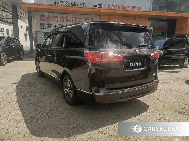 Buick GL8 2018 Фиолетовый из Китая