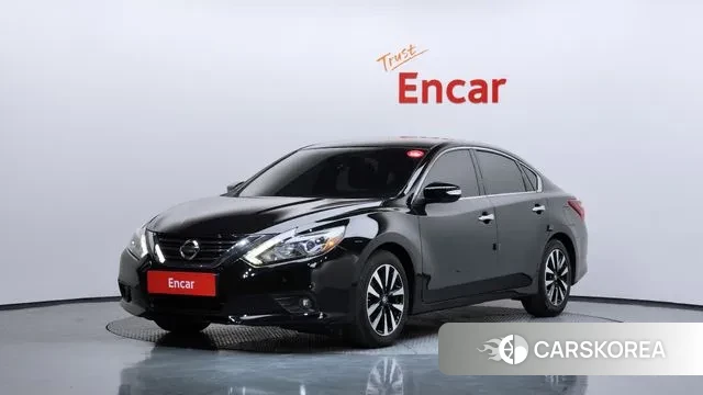Nissan Altima 2018 Черный из Кореи
