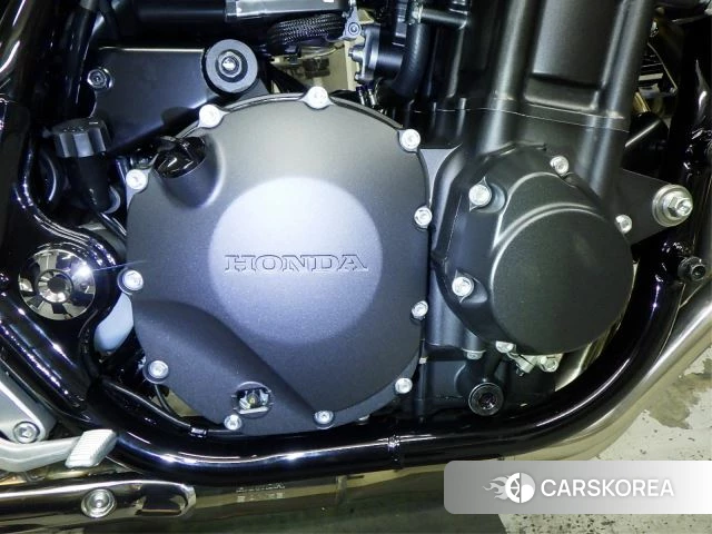 Engine photo