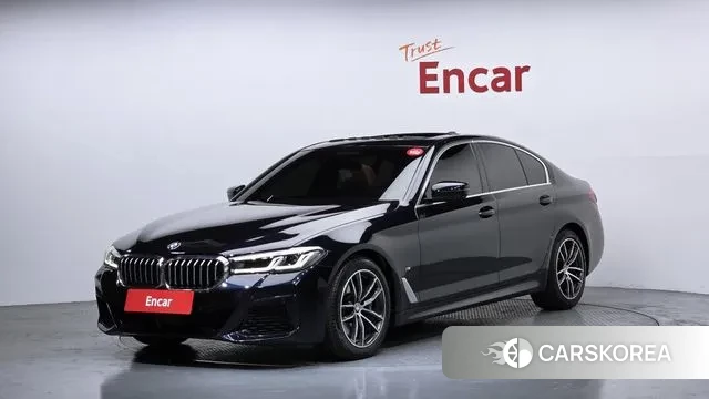 BMW 5 Series (G30) 2023 Черный из Кореи