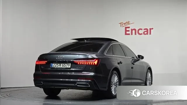 Audi A6 (C8) 2020 Серый из Кореи