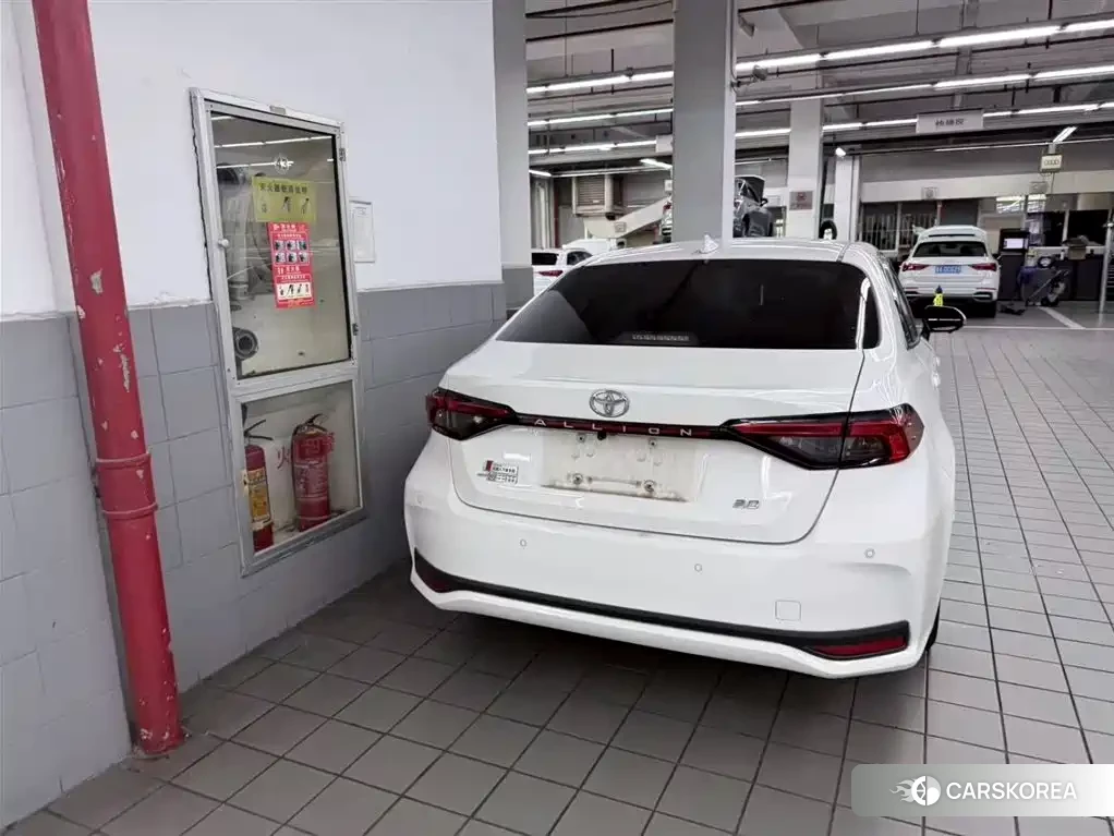 Toyota Allion 2022 Белый из Китая