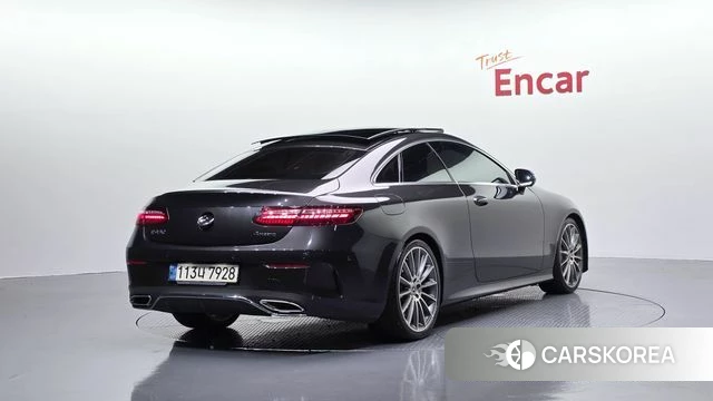 Mercedes-Benz E-Class W213 2021 Серый из Кореи