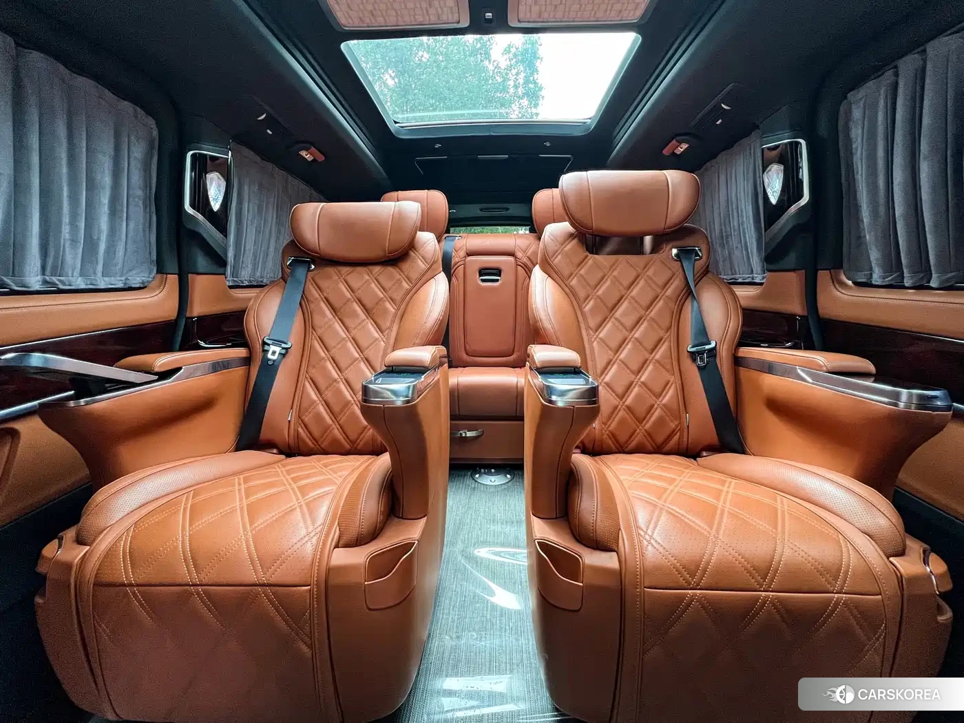 Mercedes-Benz V-Class 2024 Черный из Китая