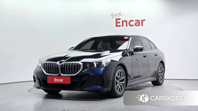 BMW 5 Series (G60) 2025 Черный из Кореи