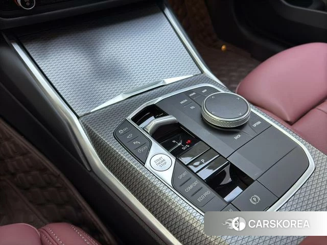BMW 3 series 2023 Черный из Китая